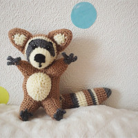 Енот обнимашка