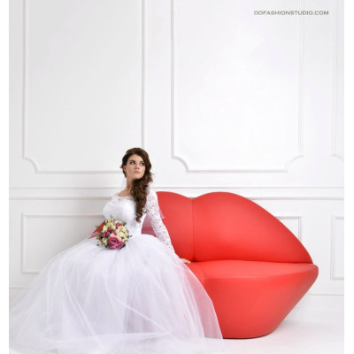 Диван губы 190см