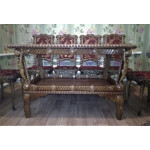 Дубовый резной стол ручной работы. Дубовый резной стол ручной работы.